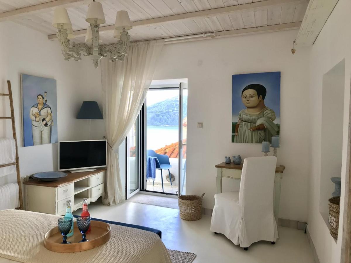 Oikies Skiathos المظهر الخارجي الصورة