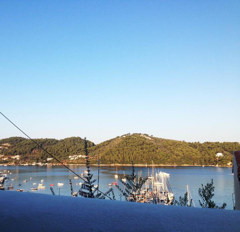 Oikies Skiathos الغرفة الصورة